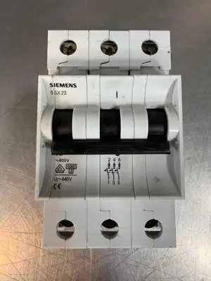 Siemens 5SX23 Circuit Breaker 5SX2 3 Pole Trip Class (9.3.2)