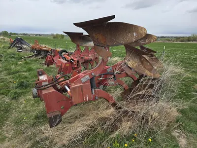 USED CASE IH 145