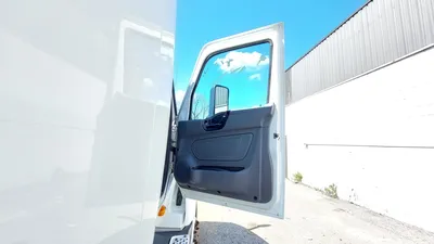 2019 INTERNATIONAL LT625 Sleeper Truck Tractor | Platinum Group (26)