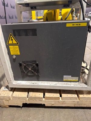 USED 2003 FANUC M-16IB/20 + R-J3IB
