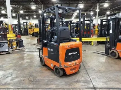 USED 2019 DOOSAN BC15S-5