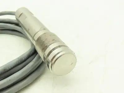 Airpax 4-0115 94M Speed Sensor 3-Wire 4.25" OAL 0.8" Dia Head 7/8"-32 Thread
