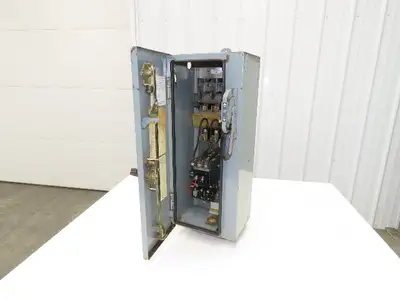 Allen-Bradley 512-BJB-6X-24 Combination Starter Fusible 600V 3PH 10HP 	120V Coil