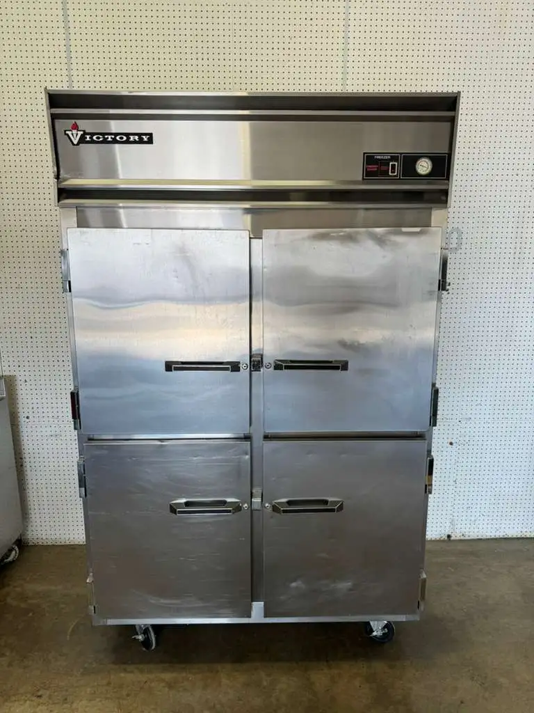 Used Victory Used Victory FA-2D-S7-HD Stainless 4 section Reach In Freezer - 115V Freezers Illinois US | Falcon Restaurant Supply #1373718