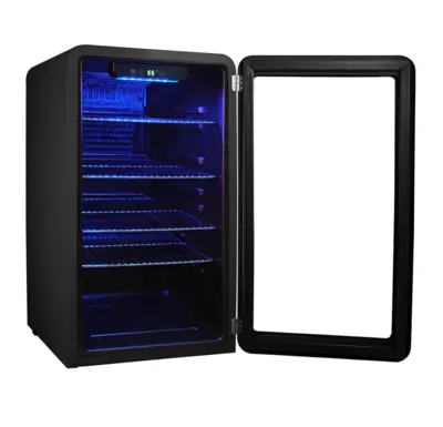 Magic Chef 3.4 CU. FT. RETRO BEVERAGE COOLER, IN BLACK