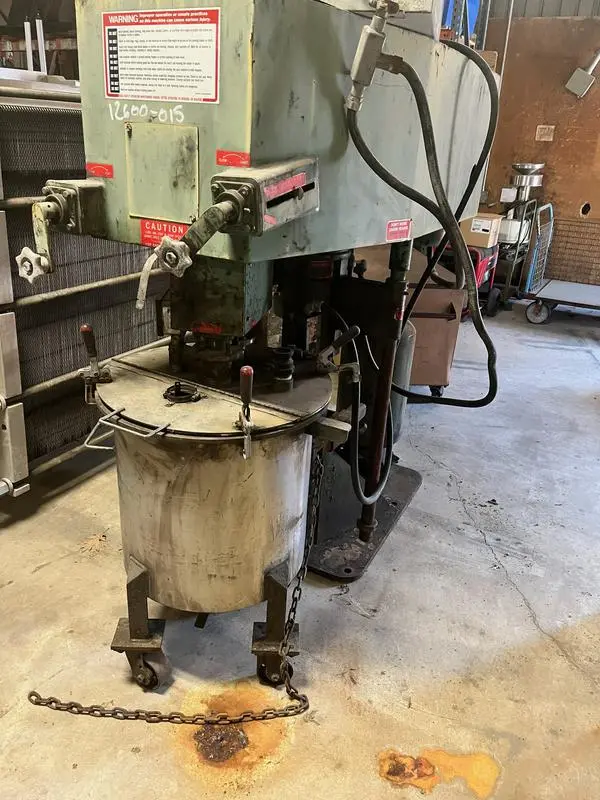 Used approximately 25 gallon capacity Myers double motion change can mixer model 550A-5-5-1475