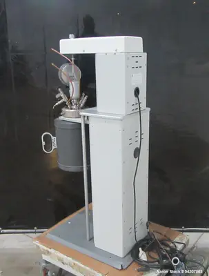 Parr 4526 Bench Top Reactor 2L 350°C 1900 PSI Laboratory Reactor System