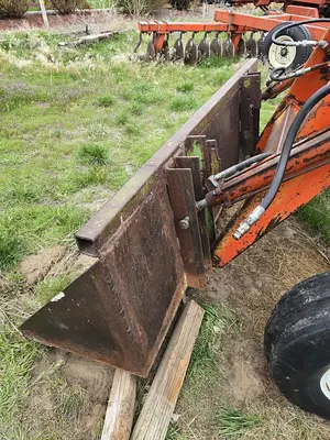 USED 1994 OLIVER 1655
