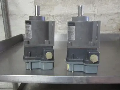 Switch, Pilot, Mdl WRE7, 120 Volt, Hubbell (2) #S739702