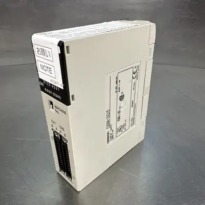 Omron C200H-ID215 Input Unit 24 VDC C200HID215 (BIN-1.3.4)