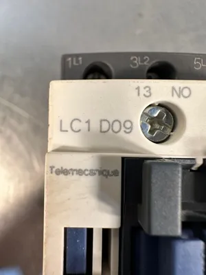 Telemecanique Contactor LC1-D09 Jis-C8201-4-1 (4D-39)