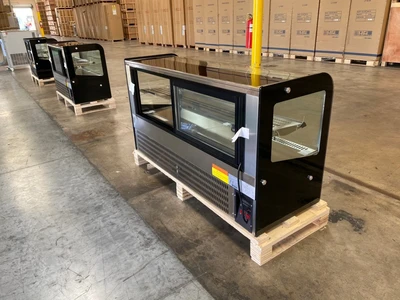 171-0286 Countertop Full Service Self Contained Bakery Case Cooler