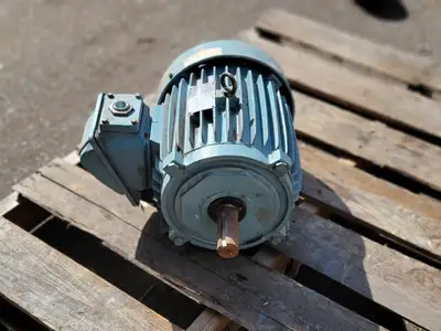 7-1/2 hp, 575 volts, 3510 rpm, 213C Electric Motor