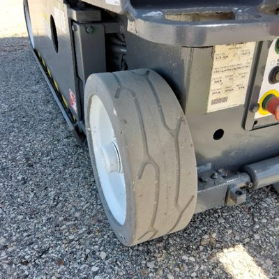USED 2016 Skyjack SJ3219