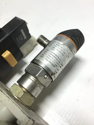 Numatics Flexiblok S32EG04EIGKMQ/P32BG04AGM/F32AG04AM Pneumatic Filter/Regulator, Lubricator