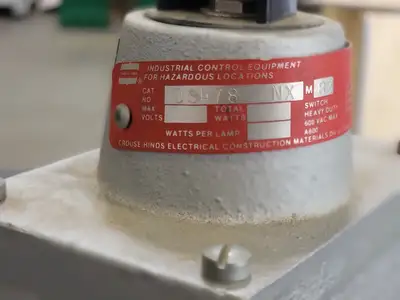 NEW CROUSE-HINDS DS478