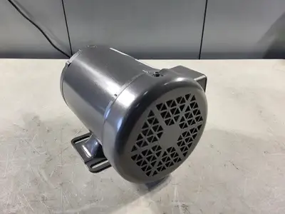 NEW BALDOR M3537-5