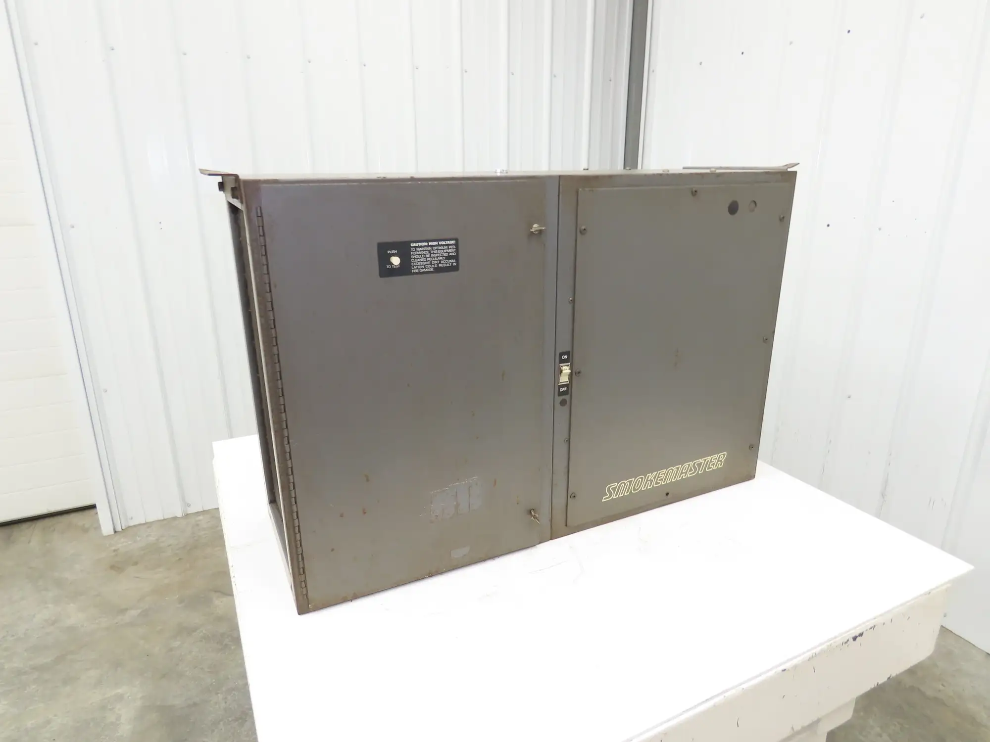 Smokemaster Air Filtration Smoke Eater Filter Ionizer Collector 9400VDC 120V
