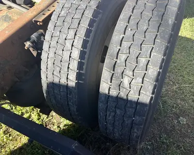 Used 2004 VOLVO VNM-200 Conventional trucks North Carolina US | Proxy Equipment #1385262