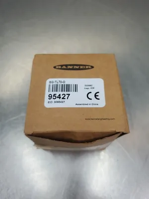 BANNER SG-TL70-O 12-30VDC 420mA Max Orange Light. 5E-30