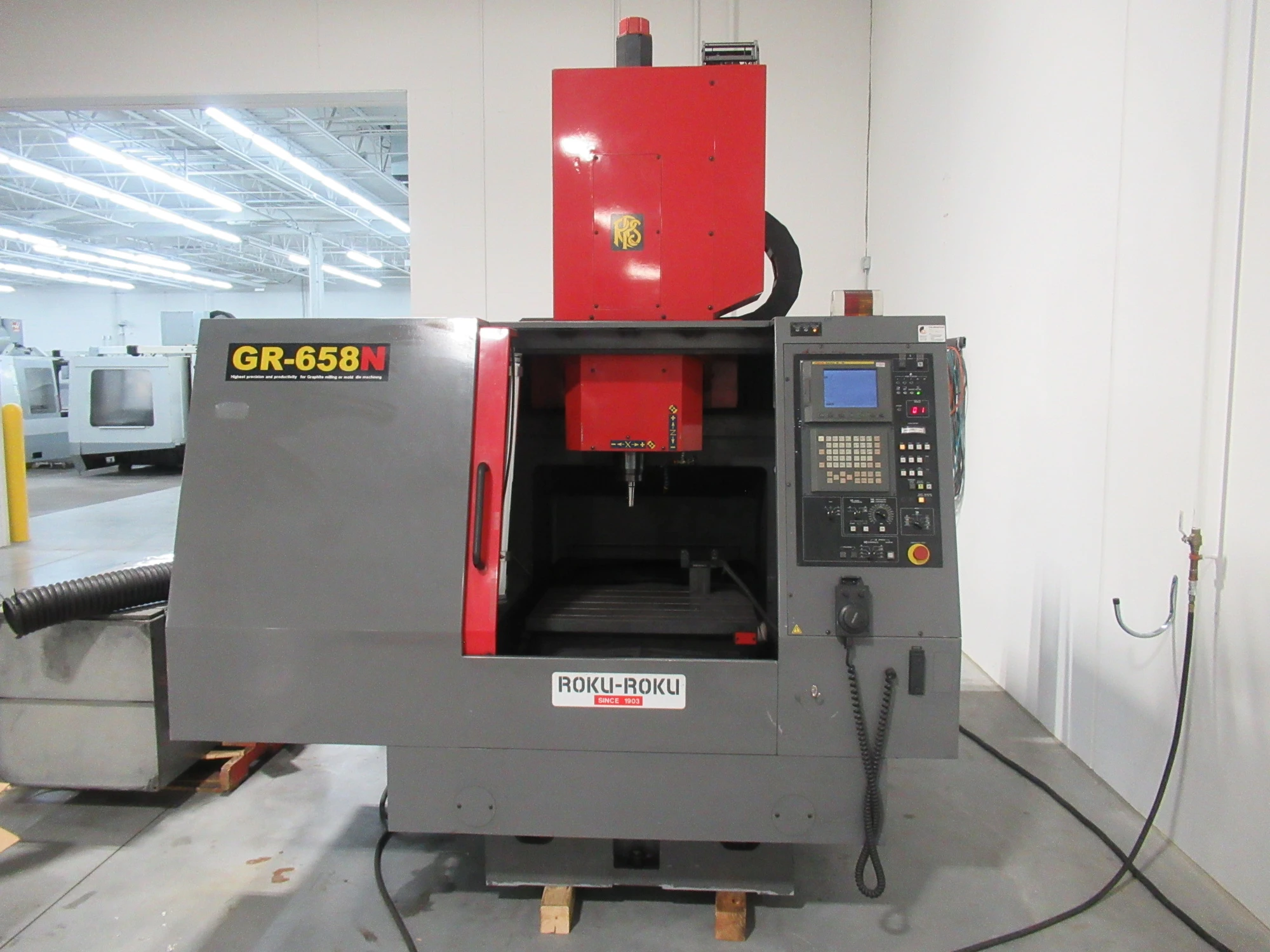 Used ROKU-ROKU GR-658N Vertical Machining Centers Minnesota US | Machinesused.com #1455849