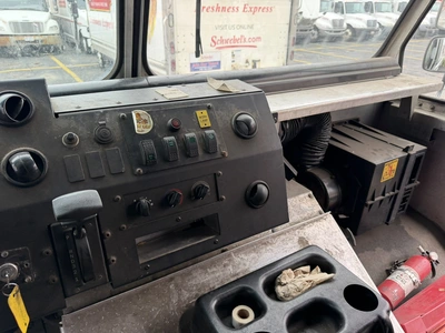Used 2011 FREIGHTLINER BREAD TRUCK Box trucks Ohio US | Miedema Asset Management Group #1577907