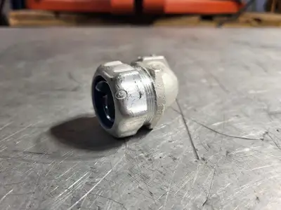 NEW THOMAS & BETTS 5253AL