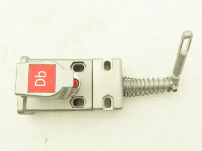 Allen Bradley 440T-MSALE10DB Guardmaster Trapped Key Interlock Switch No Key