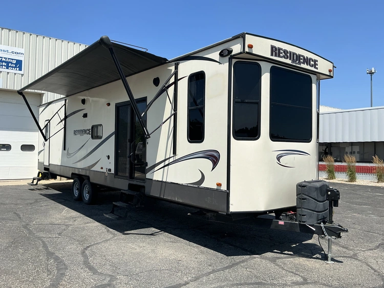 Used 2016 KEYSTONE RESIDENCE 4051FL Campers, Caravans, Motorhomes Michigan US | Miedema Asset Management Group #1327788