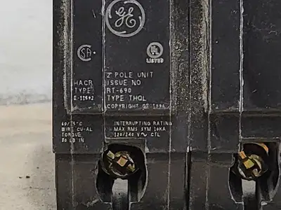Used GENERAL ELECTRIC THQL230 Switchgears British Columbia CA | Lenmark #241164