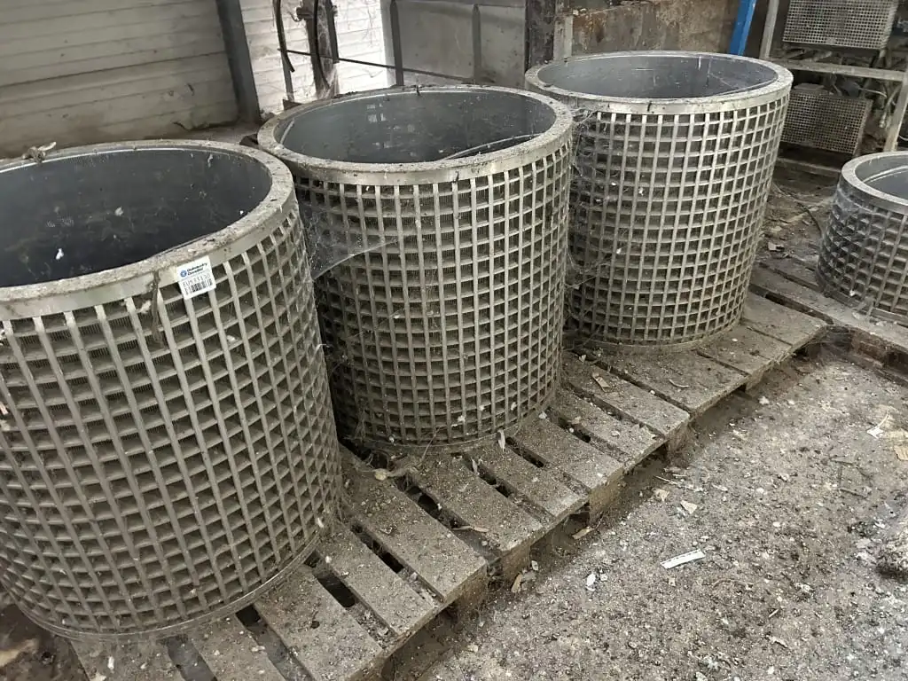 Used _UNKNOWN_ _UNKNOWN_ Baskets FR | Apex Auctions #1552352