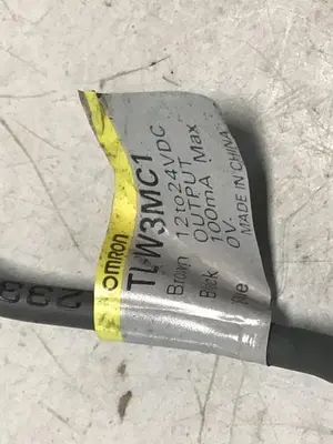 USED OMRON TL-W3MC1