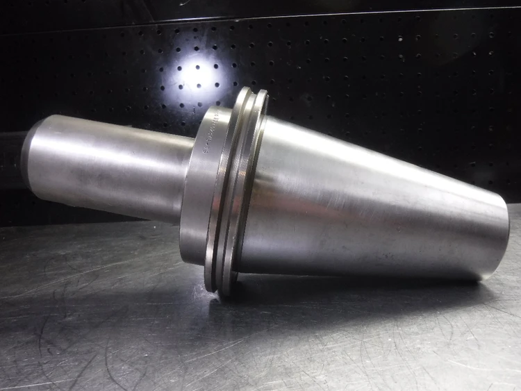 Used DAVIS TOOLS INC. _UNKNOWN_ CAT Holders Michigan US | Superior Machine & Tool Inc #212607