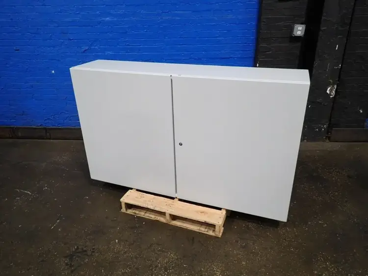 Used PENTAIR _UNKNOWN_ Cabinets Ohio US | HGR 24 #1005921