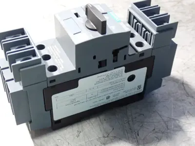 USED SIEMENS 3RV27111BD10
