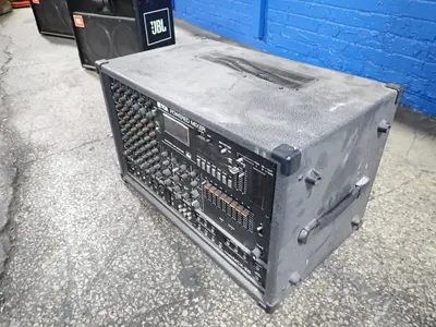 USED TOA MCX106