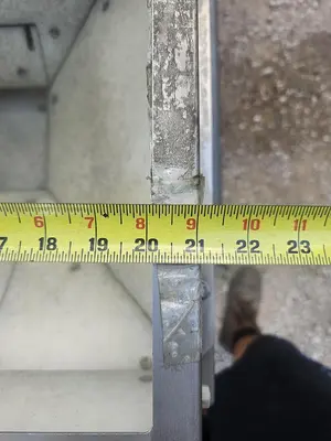 USED 2012 SERVICE ENGINEERING CO. FEED CONVEYOR