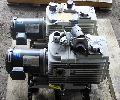 USED LEYBOLD HEREAUS D30A