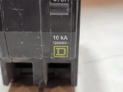 USED SQUARE D QO2100