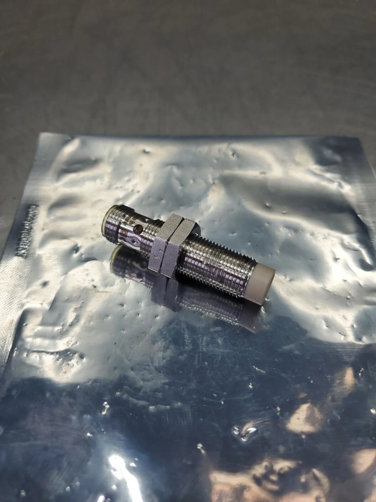 IFM IFT200 Inductive Sensor. 5E-36/2