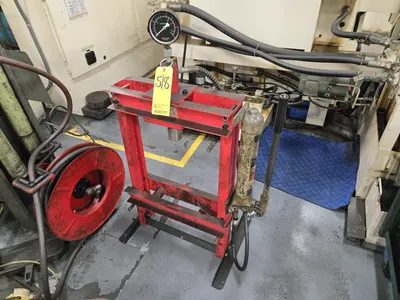 Manual Hydraulic Press (Cylinder Needs Rebuild)