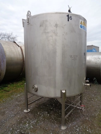 Used GIUSTI 4,500 Litre Stainless Steel Tanks New Jersey US | Perry Equipment #122098