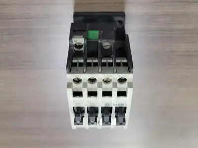 USED SIEMENS 3TH3040-0AK6