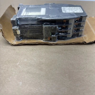 NEW Siemens SIEMENS 3TB40 17-0B