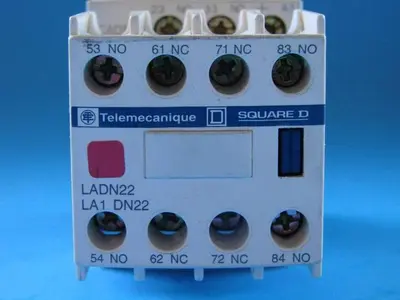 USED TELEMECANIQUE CAD72REQ3828G5