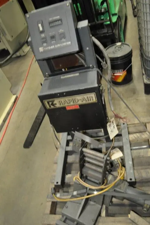 Used 1997 RAPID AIR RRF-3R Servo Feeders Ohio US | D & D Industries #437594