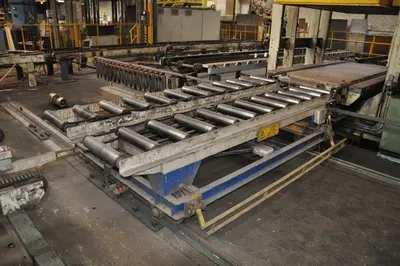 USED VALETTE PANEL PRESS 410 TON