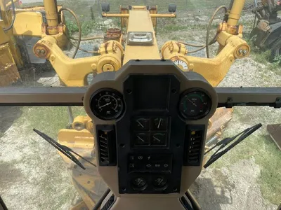 2000 Caterpillar 140H
