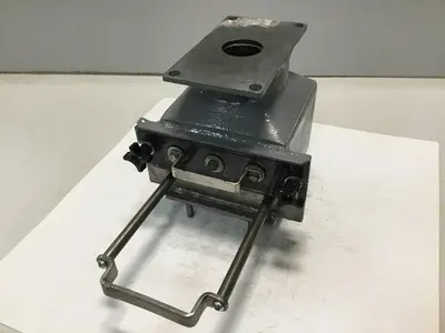 USED METAL FABRICATOR MAGNET