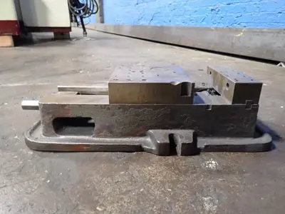 6" X 13" Vise